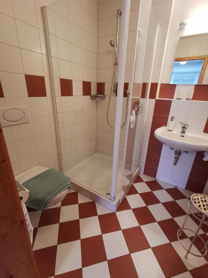 Pension Sankt Urban Зоммерах Экстерьер фото